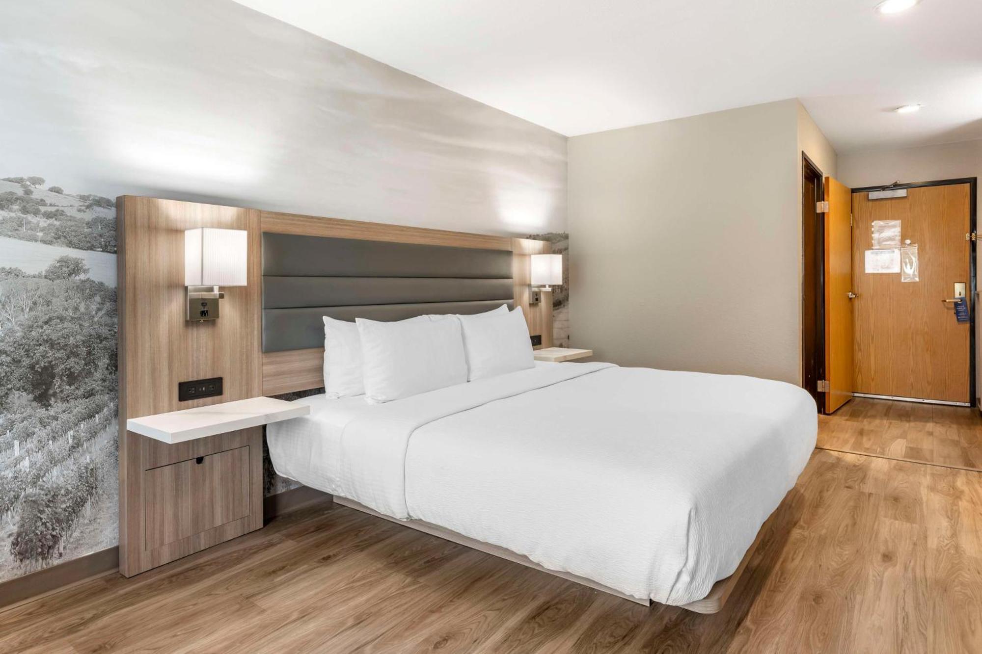 Best Western Plus Vineyard Inn Ливермор Экстерьер фото